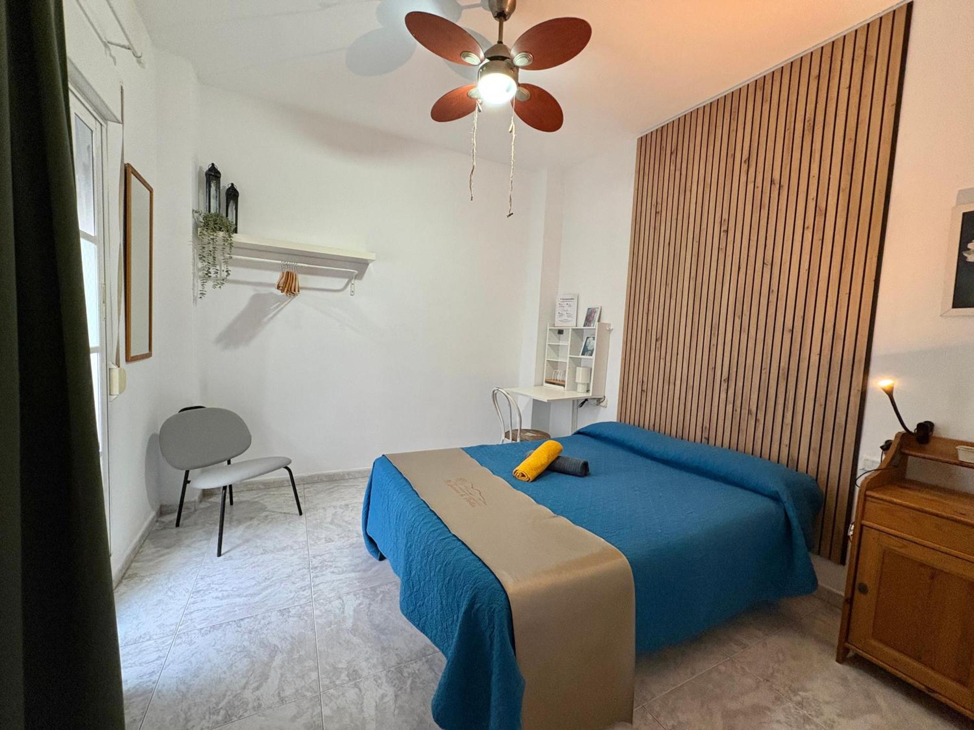 Habitacion En Calle Molino Malaga Bagian luar foto