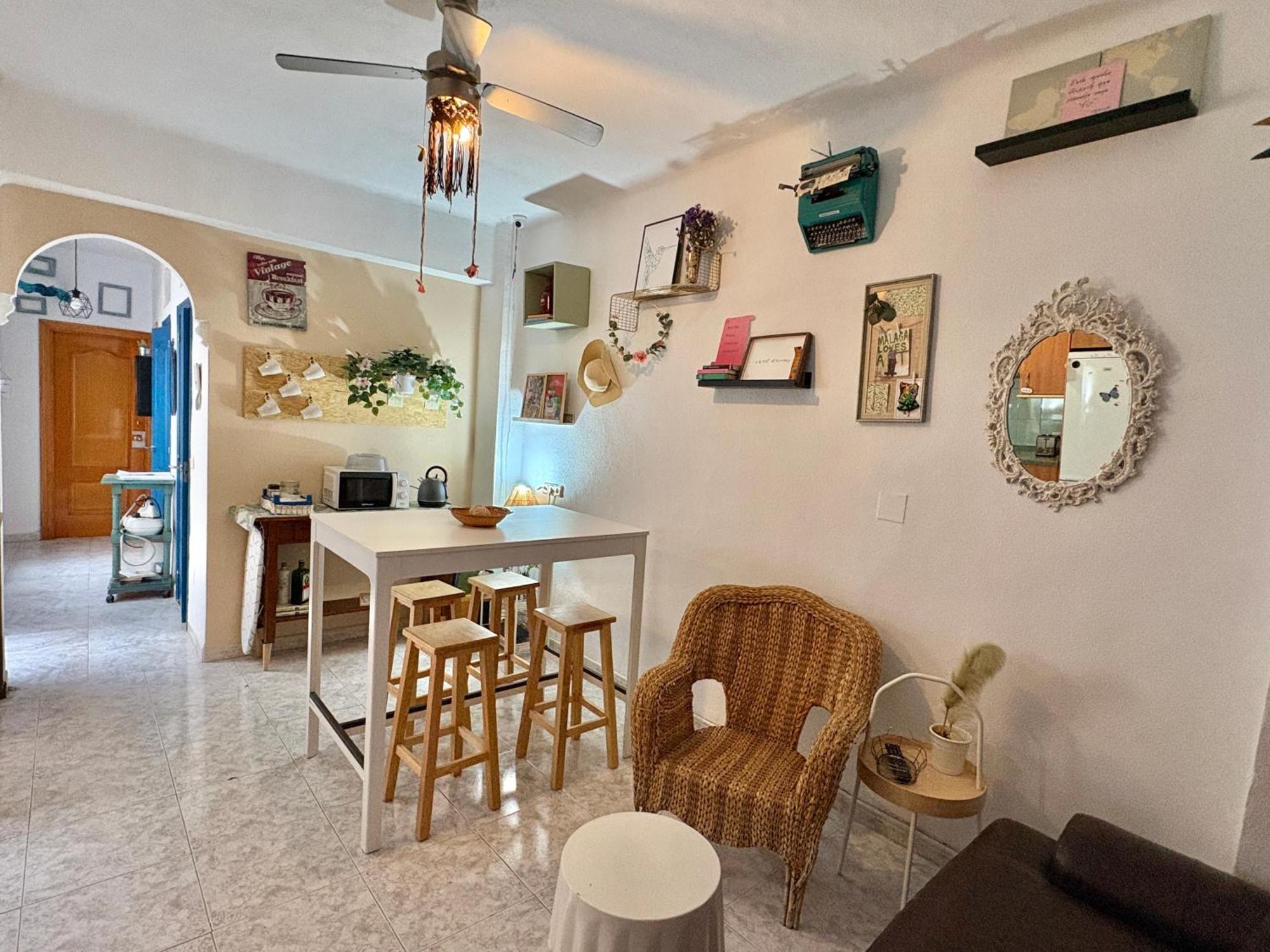 Habitacion En Calle Molino Malaga Bagian luar foto