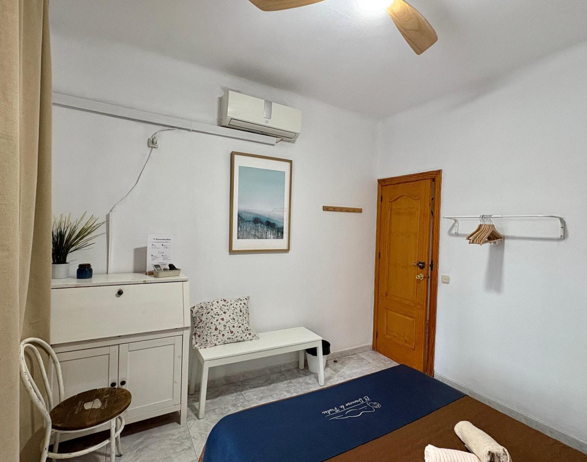 Habitacion En Calle Molino Malaga Bagian luar foto